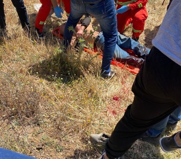 ذعر المصلين لحظة إطلاق النار على مسجد في لبنان