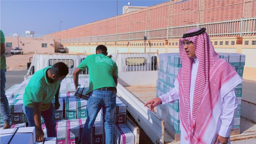 مدير تعليم الطائف يتفقد المستودعات ويوجه بصرف جميع احتياجات المدارس