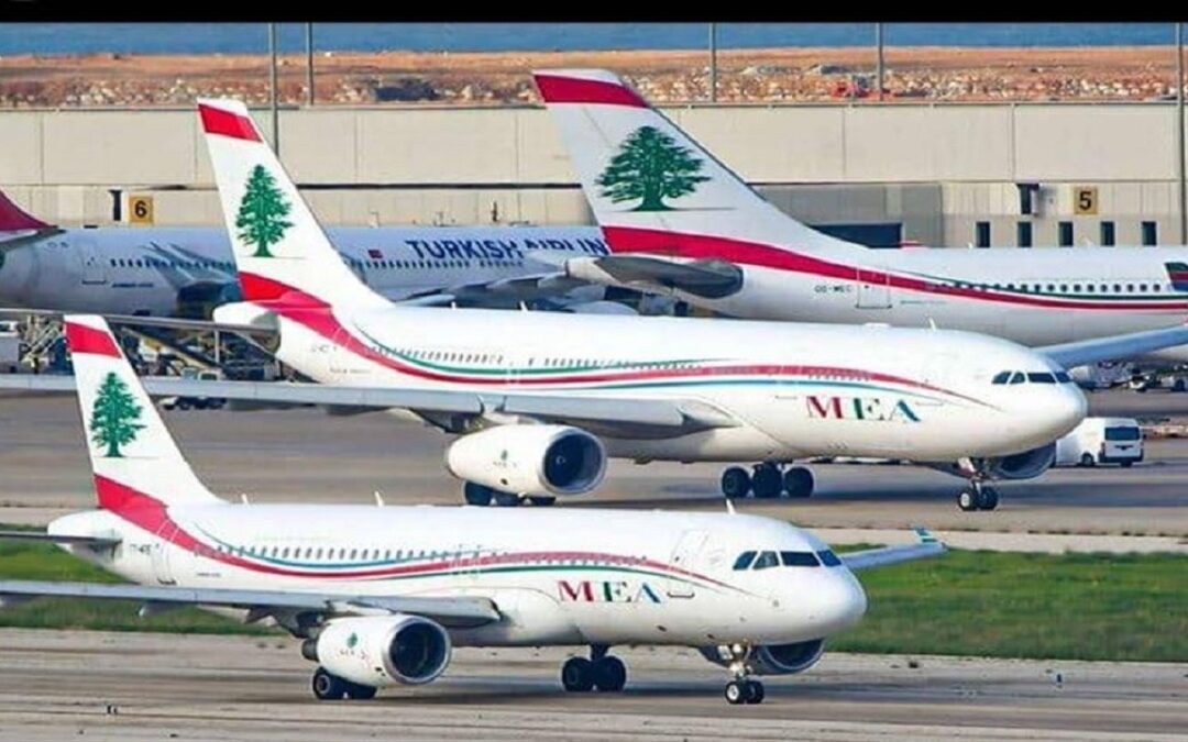 موظفون يهددون بعمل إضراب في مطار بلبنان