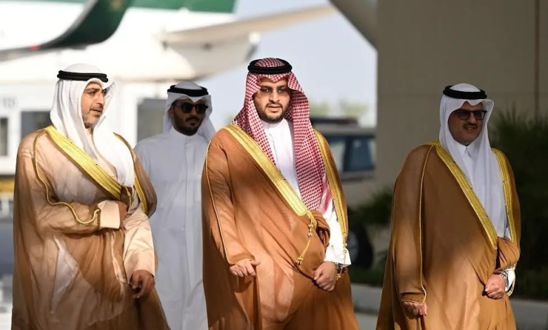 الأمير تركي بن فهد يزور الكويت لحضور عزاء الشيخ مبارك الصباح