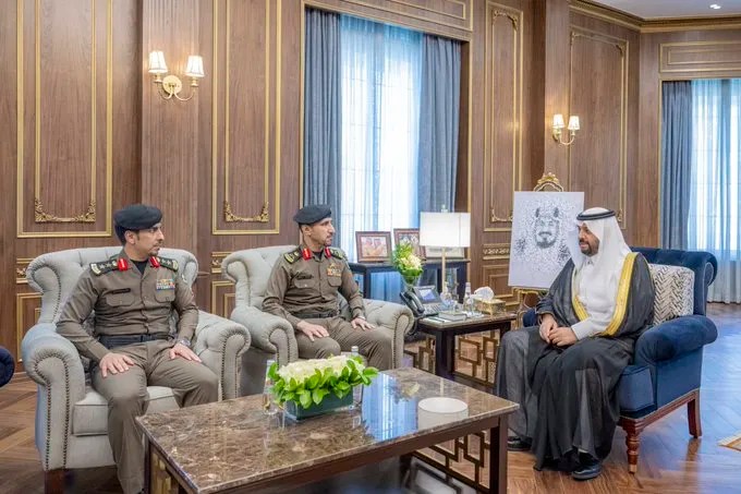 أمير الحدود الشمالية يجتمع بمدير شرطة المنطقة ومدير المرور المعين حديثاً
