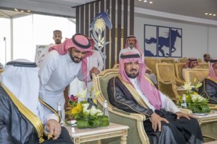 أمير الجوف .. يُطلق أولى سباقات نادي الفروسية بمدينة سكاكا