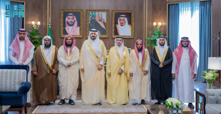 أمير منطقة الحدود الشمالية يستقبل أعضاء مجلس إدارة جمعية “رؤوف”