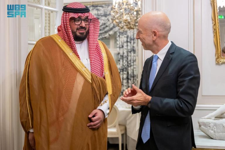 وزير الاقتصاد والتخطيط يبحث مع نظيره النمساوي تعزيز التعاون الاقتصادي بين البلدين