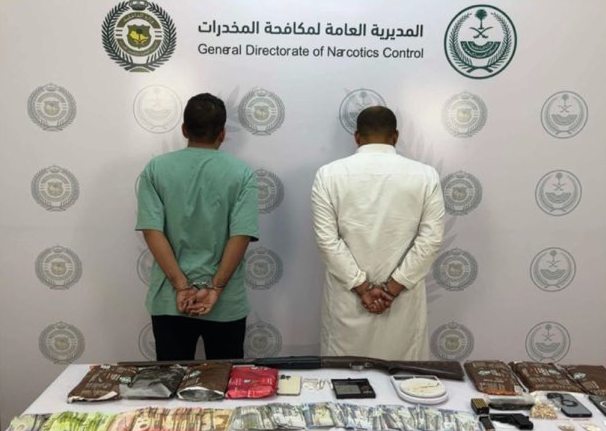 مكافحة المخدرات .. تضبط مواطنين لترويجهما مادتي الحشيش والإمفيتامين وأقراصا مخدرة