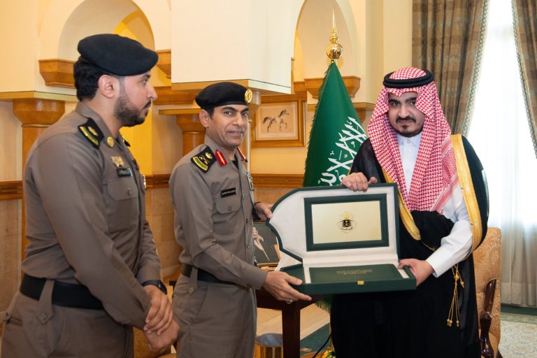 نائب أمير مكة المكرمة يستضيف مدير شرطة المنطقة