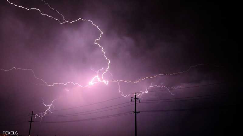 أمطار رعدية ورياح نشطة على محافظات المدينة المنورة