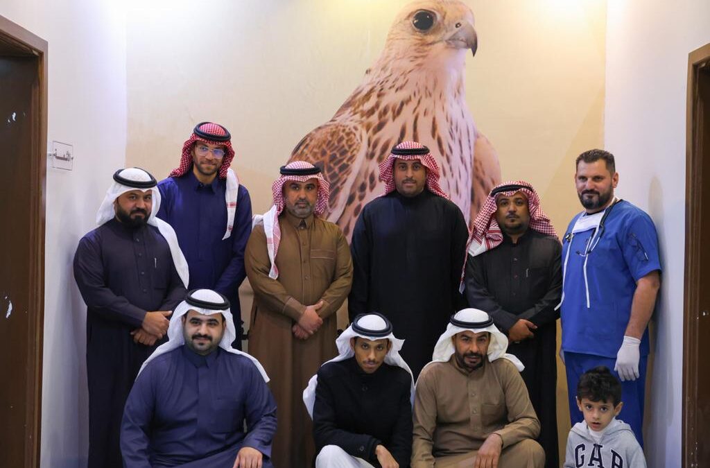 مدير عام فرع بيئة الشمال يزور مربط ومسشتفى الصقور بمدينة عرعر