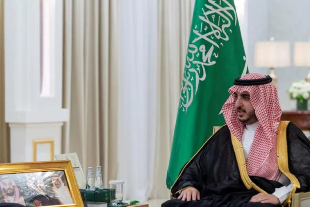 أمير منطقة الجوف يتسلّم التقرير السنوي لشركة أسمنت الجوف 2022