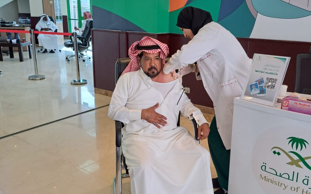 حملة تطعيم ضد الانفلونزا الموسمية لمنسوبي مكتب العمل والضمان الاجتماعي بمحافظة بيشة