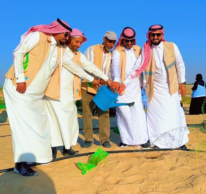 مركز مكافحة التصحر يطلق برنامجًا لزراعة الأشجار بالمنطقة الشرقية