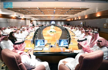 وزير الاتصالات يجتمع بممثلي قطاع الأعمال ومجتمع التقنية والابتكار في غرفة الشرقية