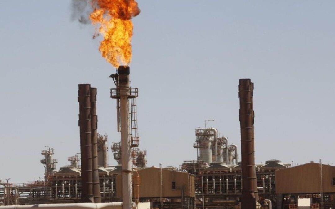 80.43 دولارًا للبرميل .. أسعار النفط تقطع سلسلة خسائر مستمرة لترتفع اليوم