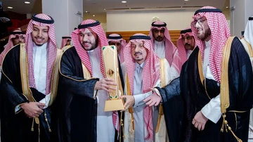 أمير الرياض يشهد حفل سباق الفروسية “كأس الوفاء”