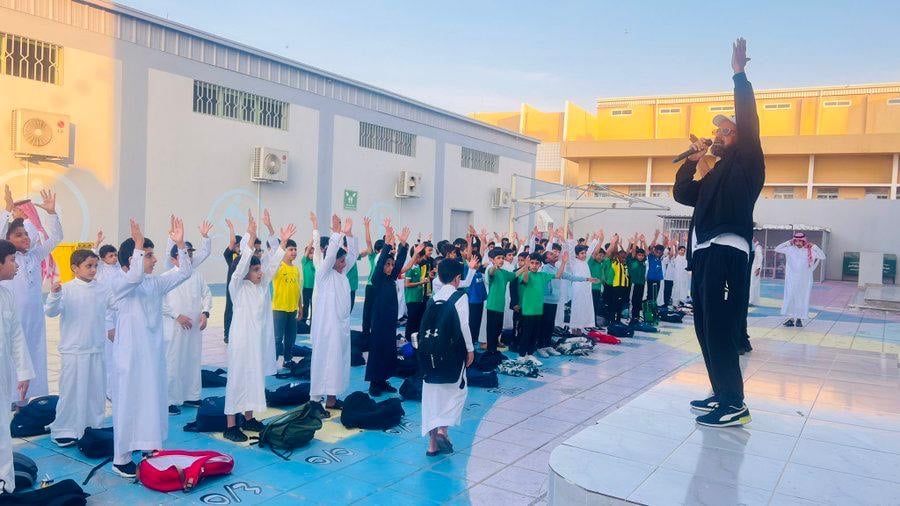 421785 طالبا وطالبة بمكة المكرمة ينتظمون في الدراسة بعد الأجازة