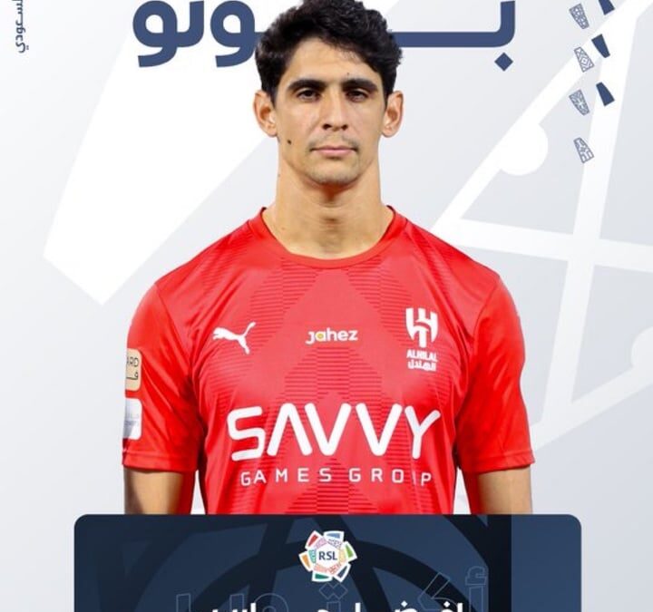 بونو أفضل حارس بشهر أكتوبر .. وعباس الحسن أفضل واعدٍ بدوري روشن