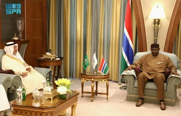 رئيس غامبيا والربيعة يتناقشان حول الموضوعات الإغاثية والإنسانية