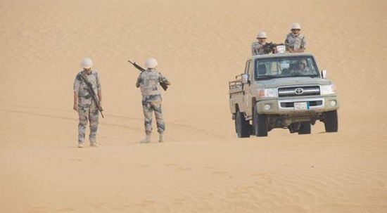 بجازان .. ضبط مخالف لأنظمة الحدود لمحاولته تهريب مادة الحشيش المخدر