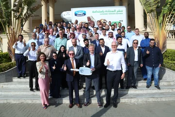 المملكة تستضيف أول شاحنة آيس كريم كهربائية بالشرق الأوسط