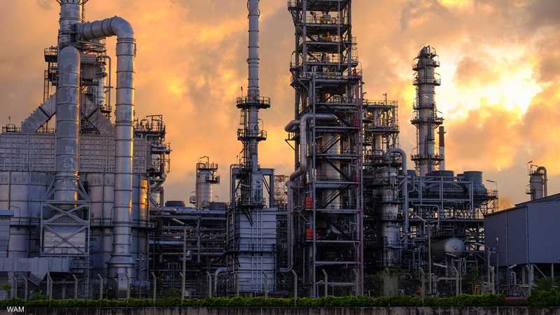 النفط يسجل مكاسب بأول أسبوع من العام الجديد