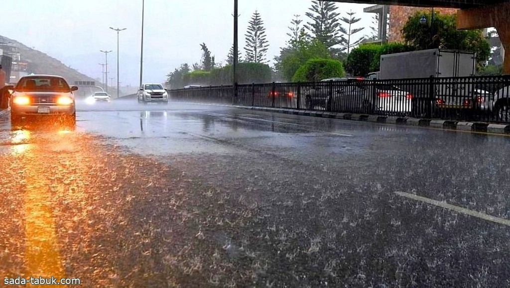 8 مناطق .. تتعرض لأمطار خفيفة ورياح نشطة مثيرة للأتربة مع تدنٍّ في الرؤية