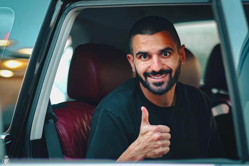 وصول الأسترالي “عزيز بيهيتش” إلى الرياض للانضمام إلى النصر
