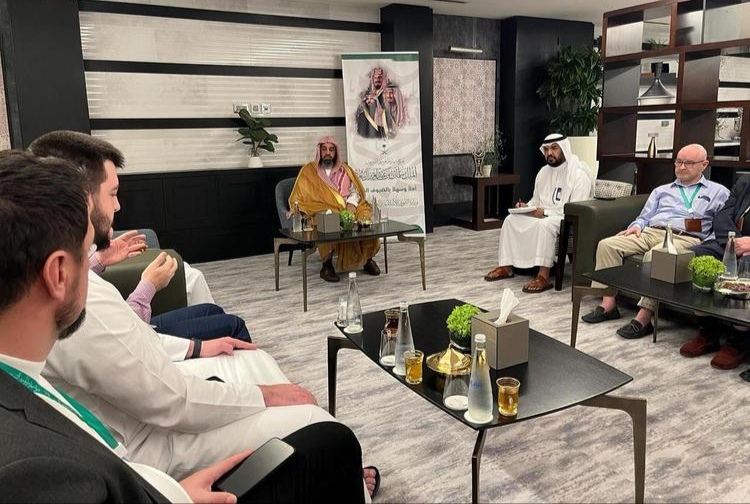 وكيل وزارة الشؤون الإسلامية يستضيف ضيوف برنامج خادم الحرمين الشريفين