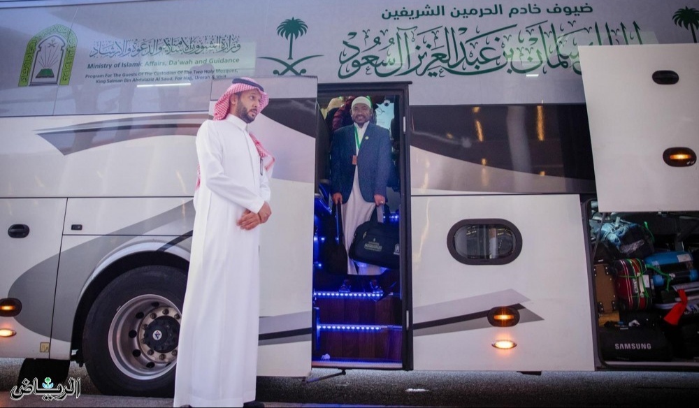 ضيوف الملك للعمرة والزيارة يُبدون صدق مشاعرهم عند زيارتهم الحرمين الشريفين