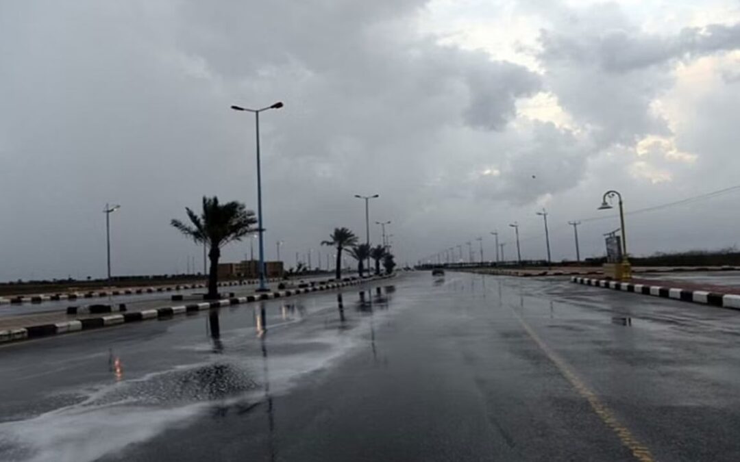 الأيام القادمة تشهد أمطارًا رعدية على عدة مناطق بالمملكة