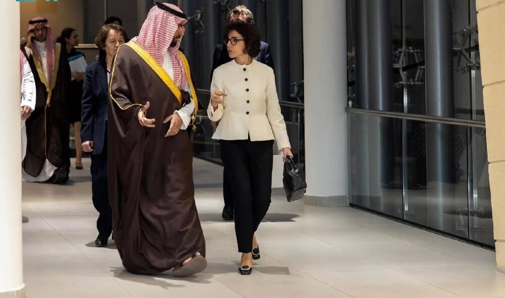 وزير الثقافة ونظيرته الفرنسية يبحثان سبل تعزيز العلاقات بين البلدين