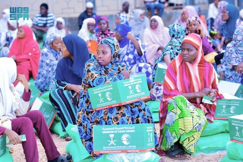 إغاثي الملك سلمان يوزّع “808” سلال غذائية في بوفا ولانسانايا بجمهورية غينيا