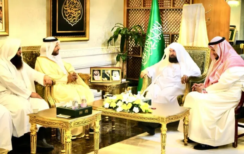 السديس يجتمع بالرئيس التنفيذي “للعناية بشؤون الحرمين”