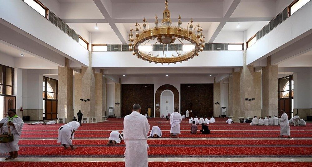 تهيئة مسجد الميقات بالطائف لمعتمري رمضان