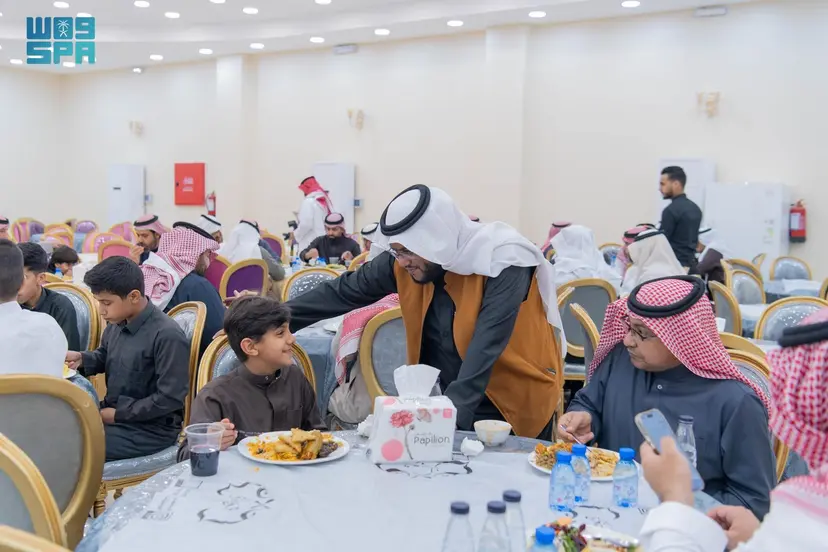 “رؤوف عرعر” تحتفي بـ “يوم اليتيم العربي”