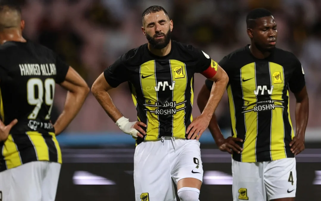 غموض مشاركة “بنزيما” في “كلاسيكو” الاتحاد والشباب