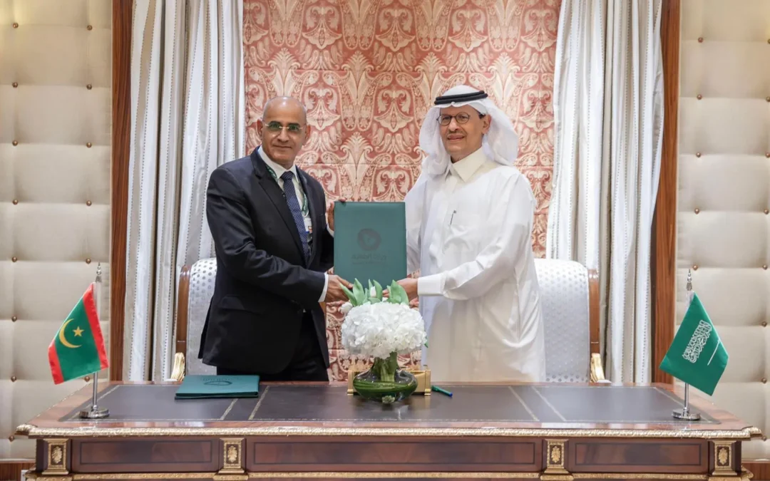 وزير الطاقة ونظيره الموريتاني .. يوقعان مذكرة تفاهم خاصة بقطاعات الكهرباء والهيدروجين النظيف