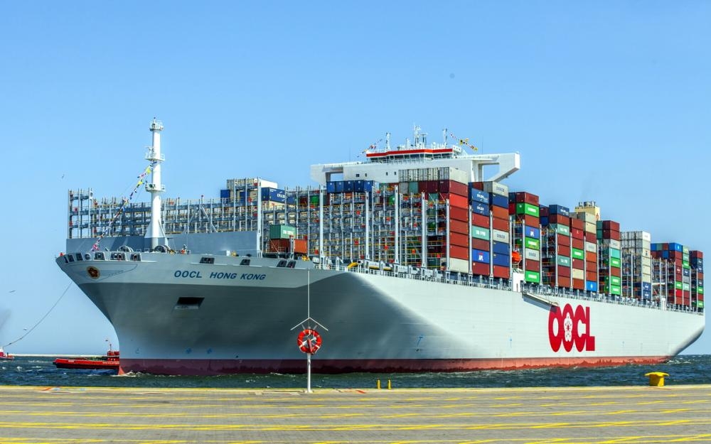 ميناء الجبيل التجاري .. يحظى بخدمة شحن ملاحية جديدة لـ”OOCL” العالمية