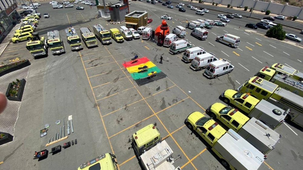 بالطائف .. إصابتان في انهيار جزئي لجدار مبنى سكني