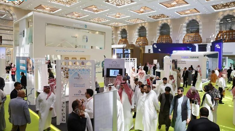 معرض “منتدى العمرة والزيارة” يستقبل زائريه بأحدث التجارب والخدمات