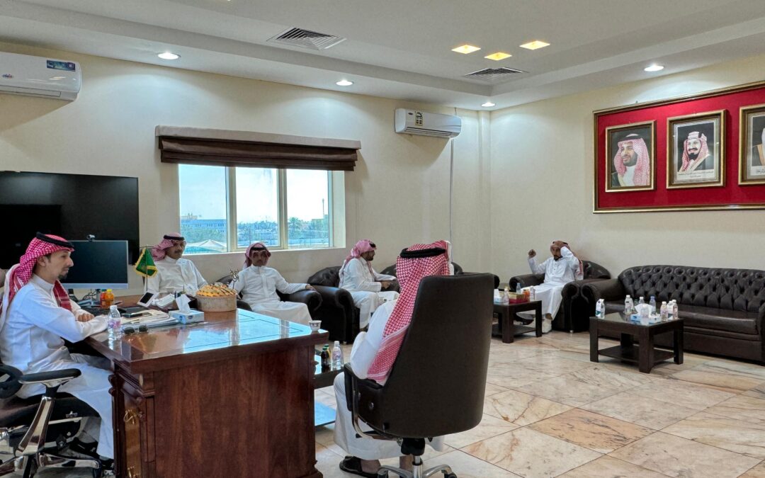 فرع وزارة النقل والخدمات اللوجستية ببيشة يعايد منسوبيه
