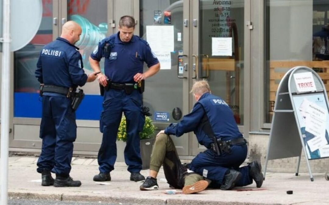 الجاني “12 عاماً” .. إطلاق النار بمدرسة فنلندية أسفر عن مصرع طالب وإصابة اثنين