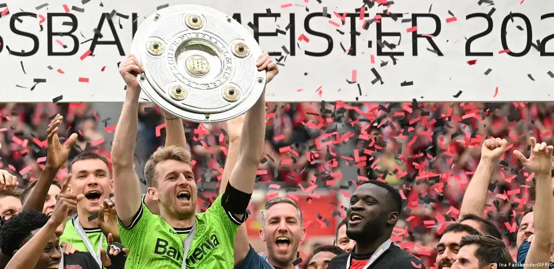 بـ 90 نقطة ودون خسارة .. “باير ليفركوزن” يفوز بلقب الدوري الألماني