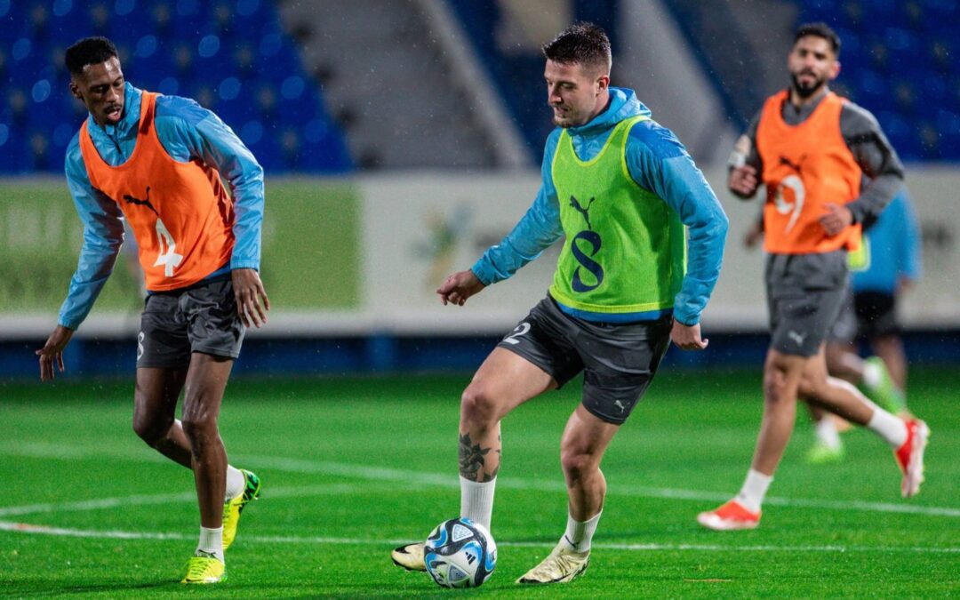 دوري روشـن .. “الهلال” ينهي تجهيزاته لملاقاة “الأهلي”