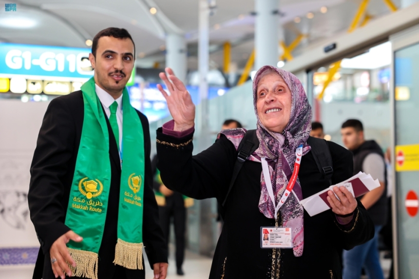 مغادرة أولى رحلات “طريق مكة” من تركيا متجهة إلى المملكة