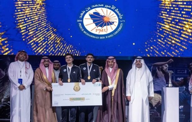 جامعة الملك سعود .. تحصد كأس بطولة دوري الجامعات للرياضات الإلكترونية