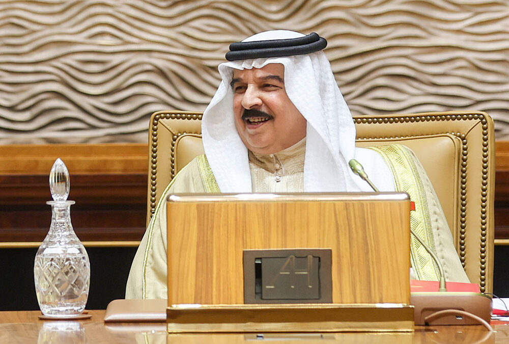 ملك البحرين يدعو إلى إحلال السلام النهائي والعادل في الشرق الأوسط
