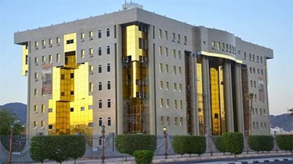 إنجاز “86%” من مشروع تأهيل وتطوير طريق الملك فهد بنجران