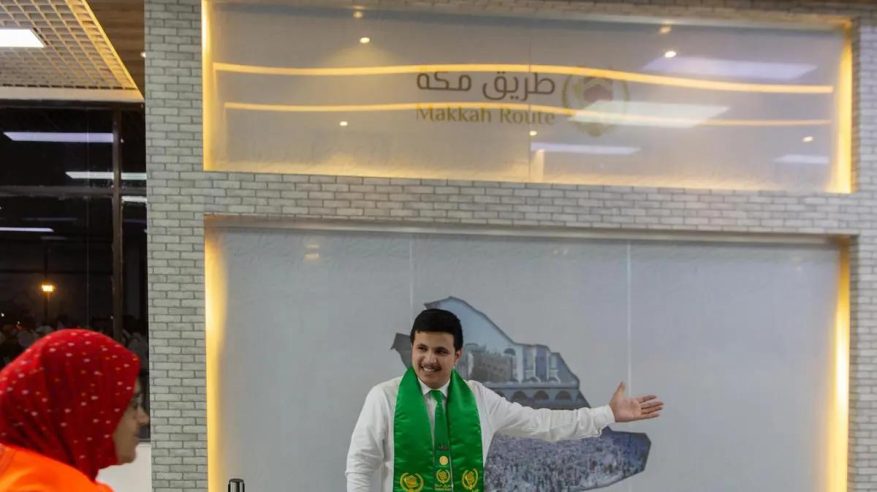 “طريق مكة في بنجلاديش” .. أبناء الوطن يخدمون ضيوف الرحمن