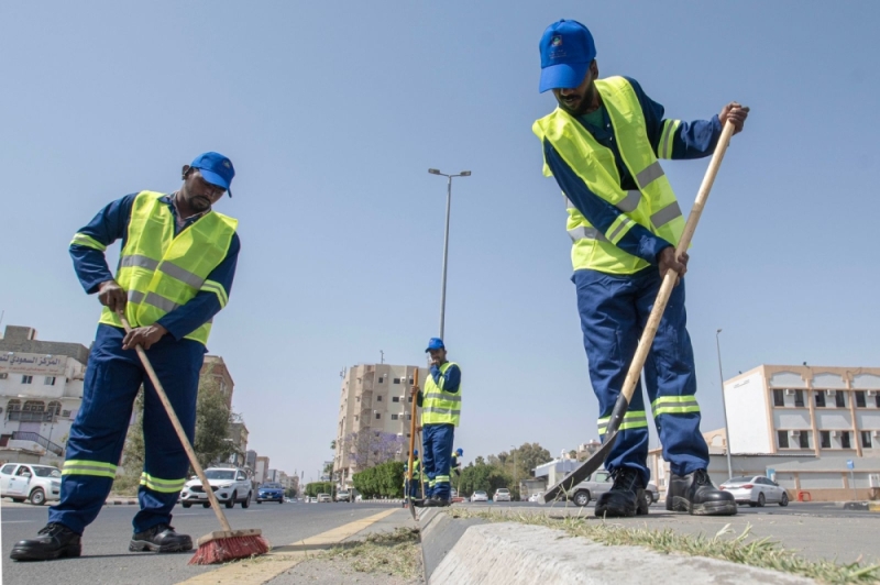 أمانة الطائف ترفع 73 ألف طن من النفايات المنزلية خلال أبريل