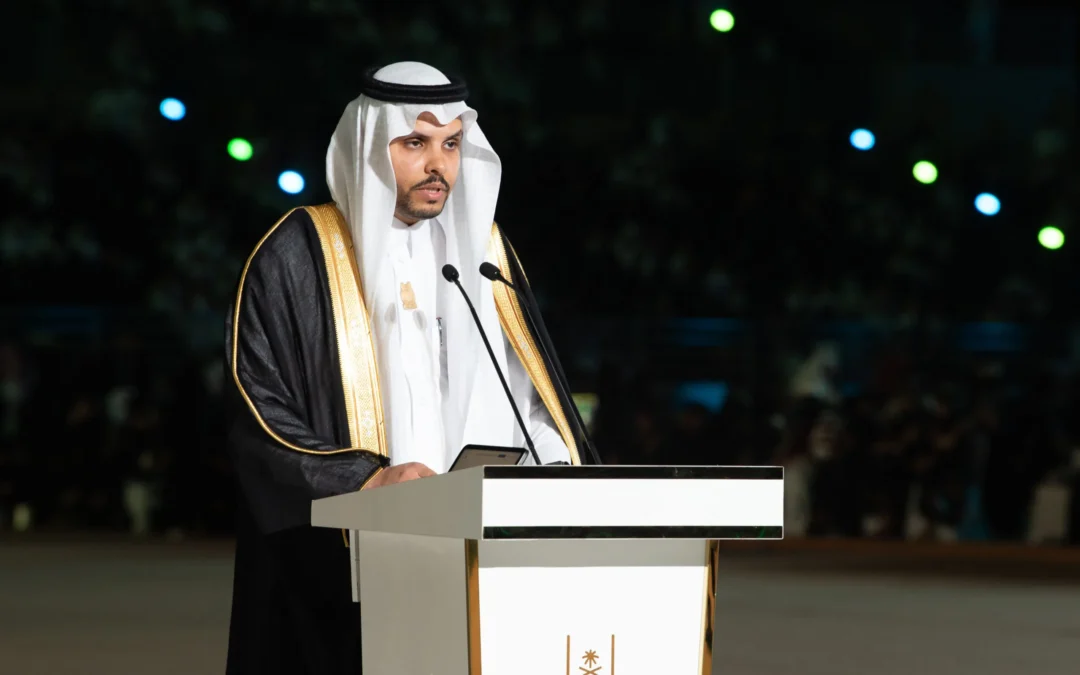 نائب أمير مكة يتوِّج 21 ألف خريج وخريجة بجامعة أمِّ القرى